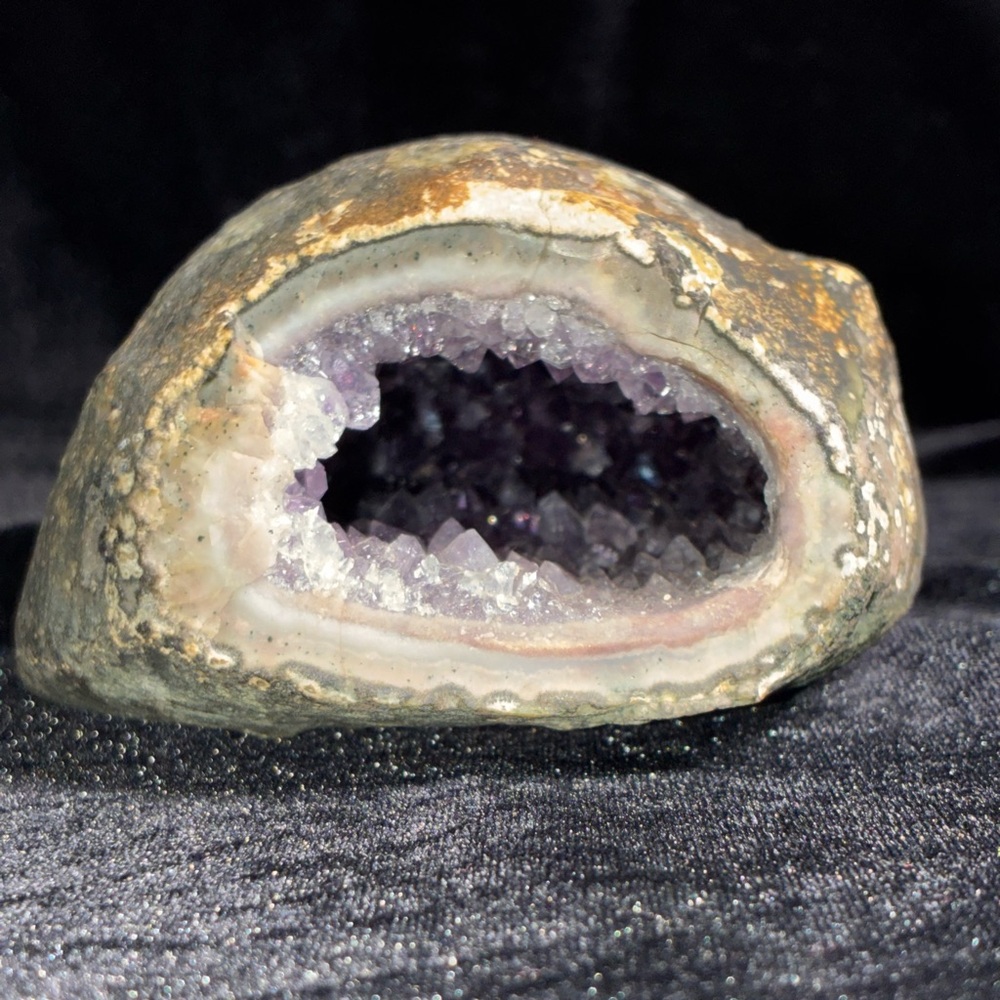 Natural Amethyst Geode Home Accent 406g
